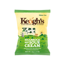 Load image into Gallery viewer, Shamrock and Sour Cream Crisps 1 x 125g
