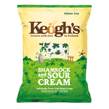 Load image into Gallery viewer, Shamrock and Sour Cream Crisps 1 x 125g
